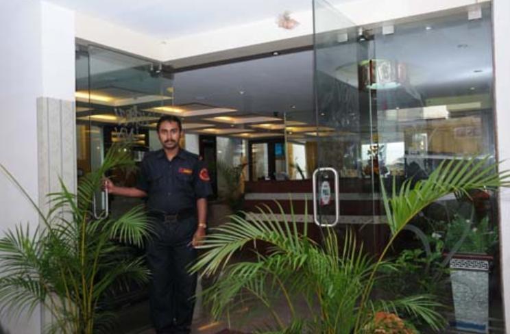 Ivory Inn Bangalore Extérieur photo